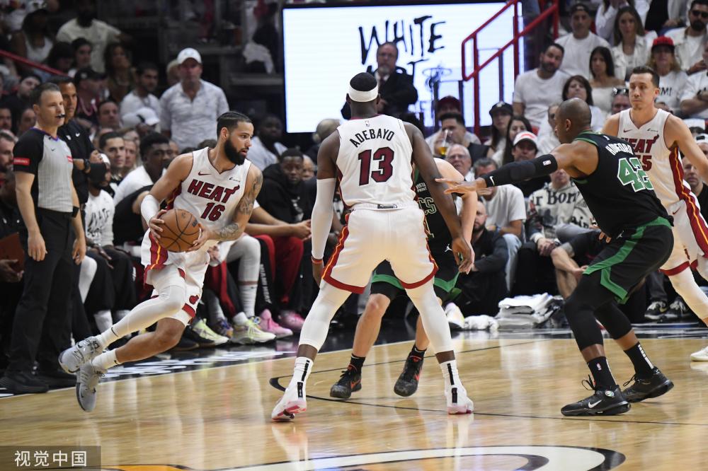 表现出色 表现出色