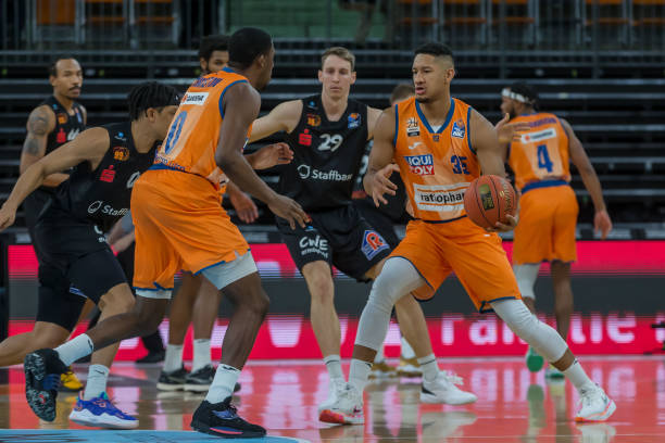 一场重量级 一场重量级