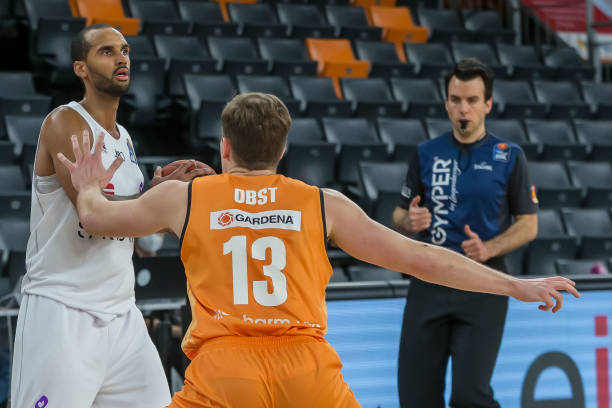 刘俊茜的成 刘俊茜的成